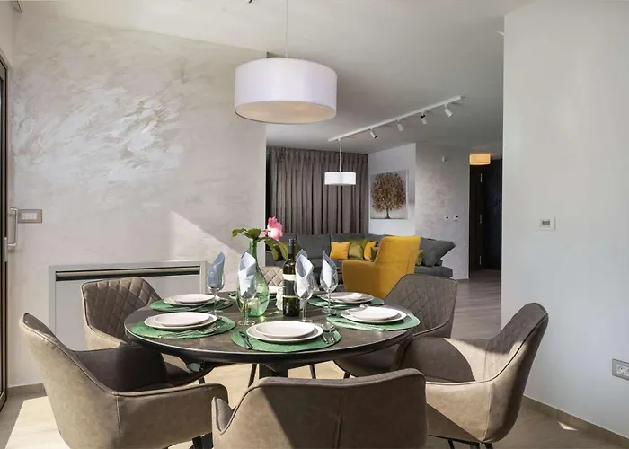 Elena By Briskva * Poreč