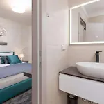 Elena By Briskva Вілла