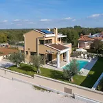 Elena By Briskva Вілла Пореч