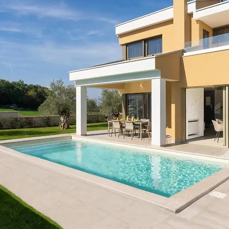 Elena By Briskva Porec