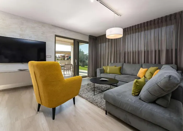 ヴィラ Elena By Briskva