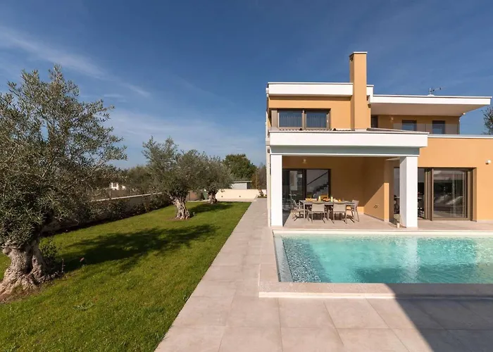 Elena By Briskva ヴィラ *